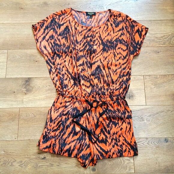 Juicy Couture black label silk viscose romper XS NWOT - Picture 2 of 11